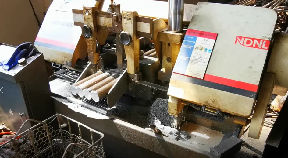 Corte de material para fabricación de elementos especiales